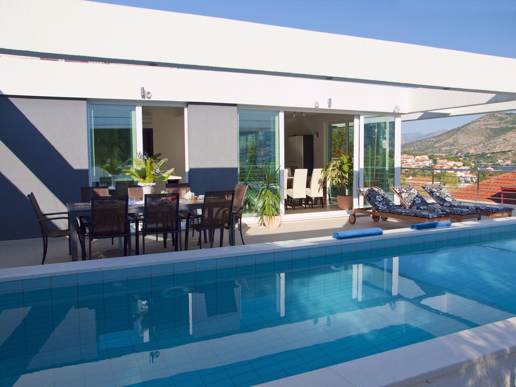 Ancora Villa *